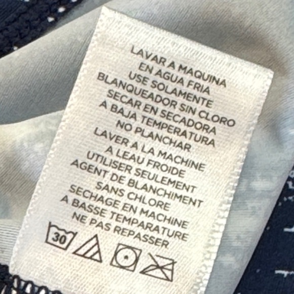 Jones New York Navy and Cream Patterned Top - Picture 9 of 10